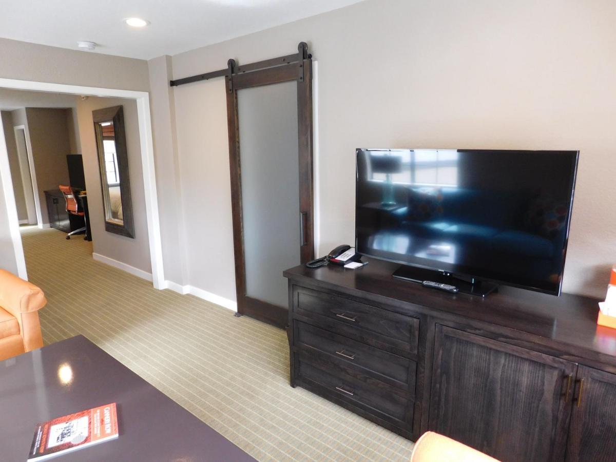 Wave Street Inn Monterey Room photo