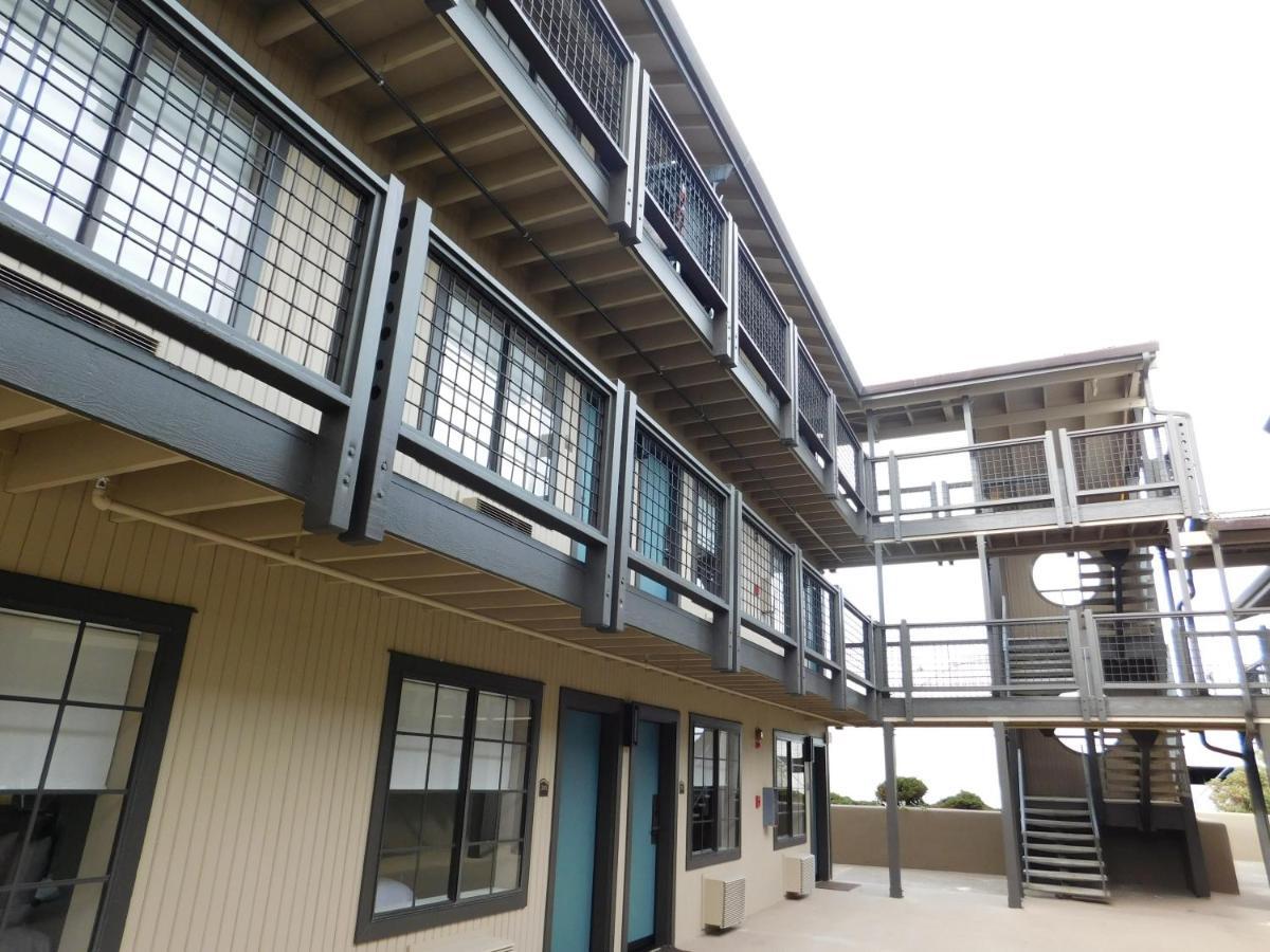 Wave Street Inn Monterey Exterior photo